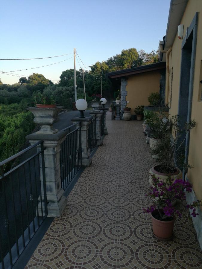 Casa Vacanza Tra Etna E Taormina Villa Ginevra Piedimonte Etneo Exterior foto